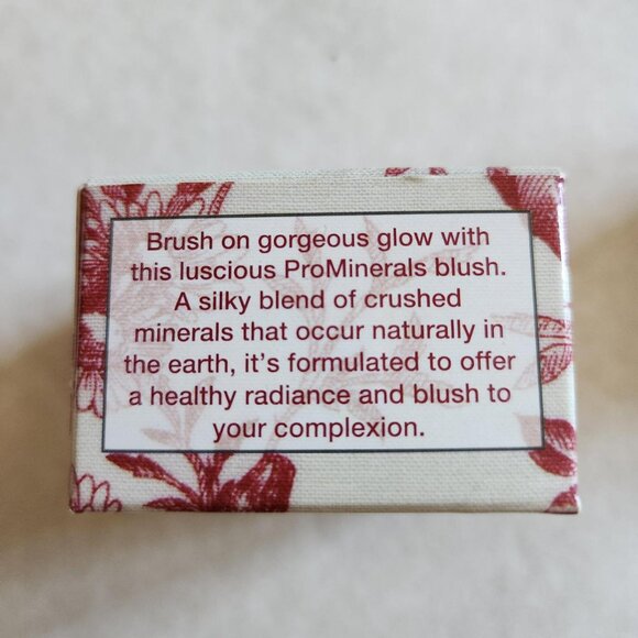 Bella Rose Serious Skin Care Pro Minerals loose mineral blush in Gleaming Mars - Picture 5 of 7